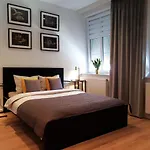 Przy Starowce - Zoni - 2 Osobne Sypialnie, 2 Separate Bedrooms In Old Town - Main Square, Amazing View, Location!