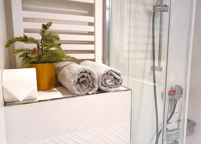 Przy Starowce - Zoni - 2 Osobne Sypialnie, 2 Separate Bedrooms In Old Town - Main Square, Amazing View, Location! アパート ブンツラウ